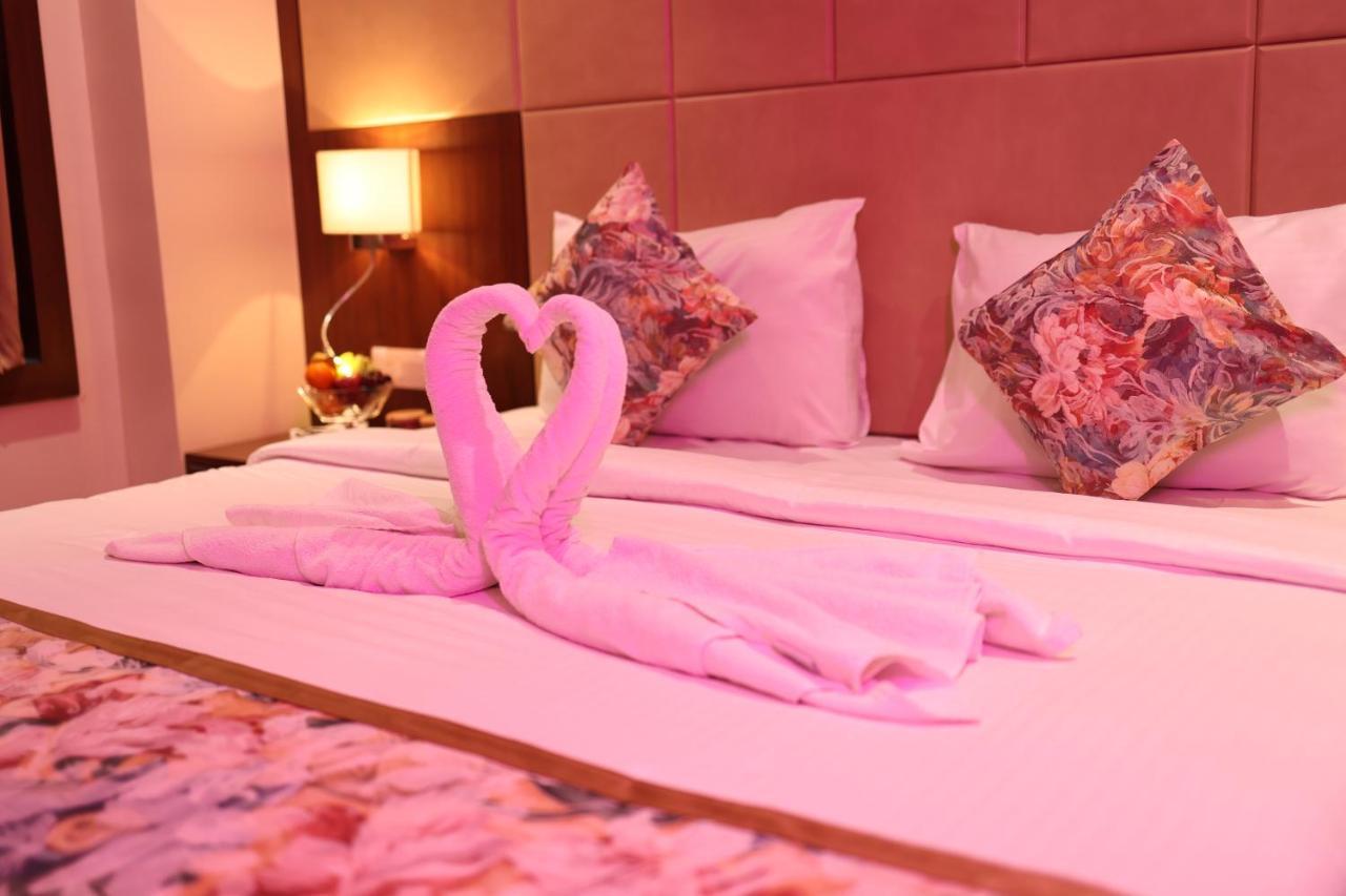 Pride Hotel Bhopal Dış mekan fotoğraf
