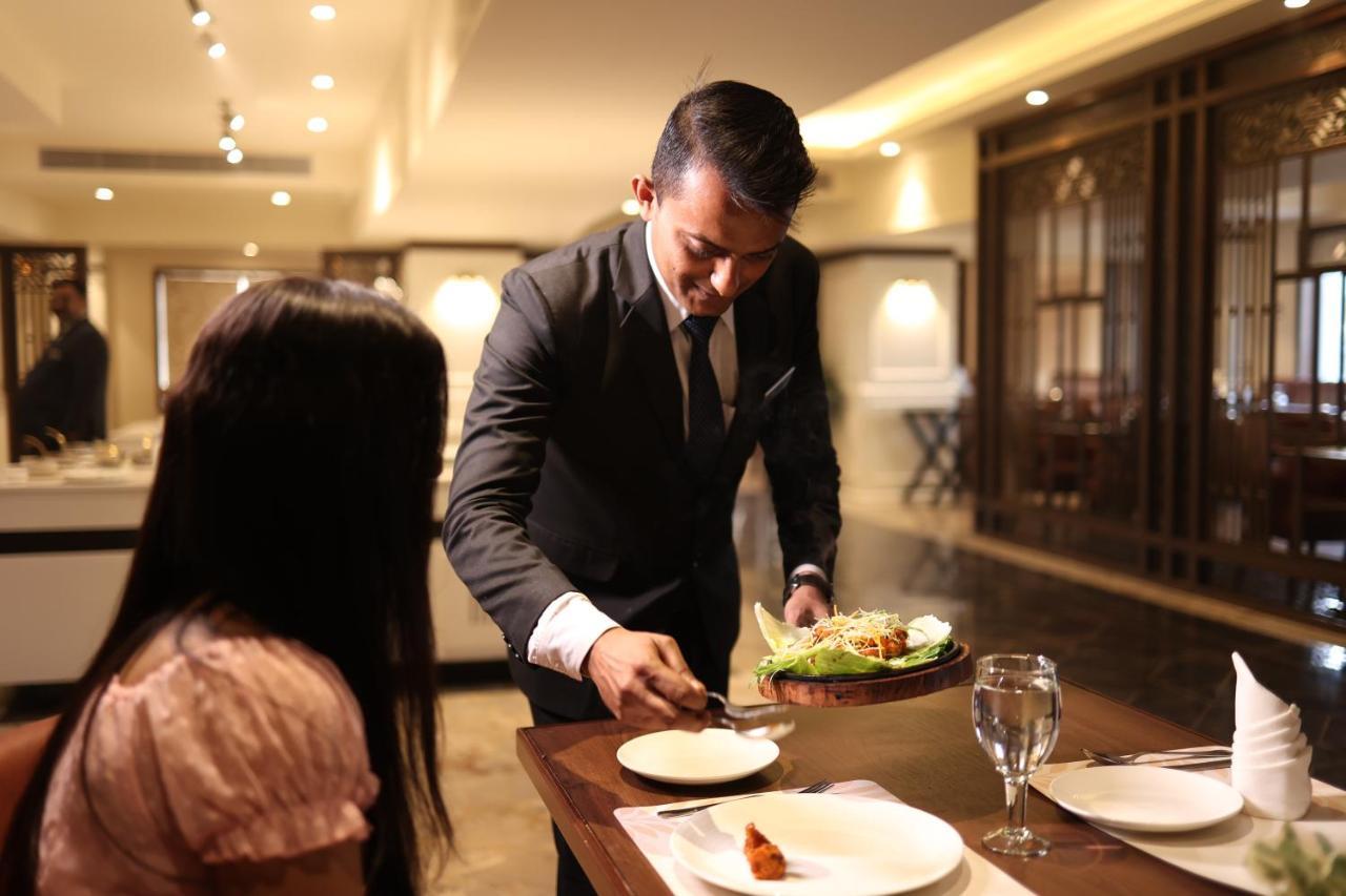 Pride Hotel Bhopal Dış mekan fotoğraf