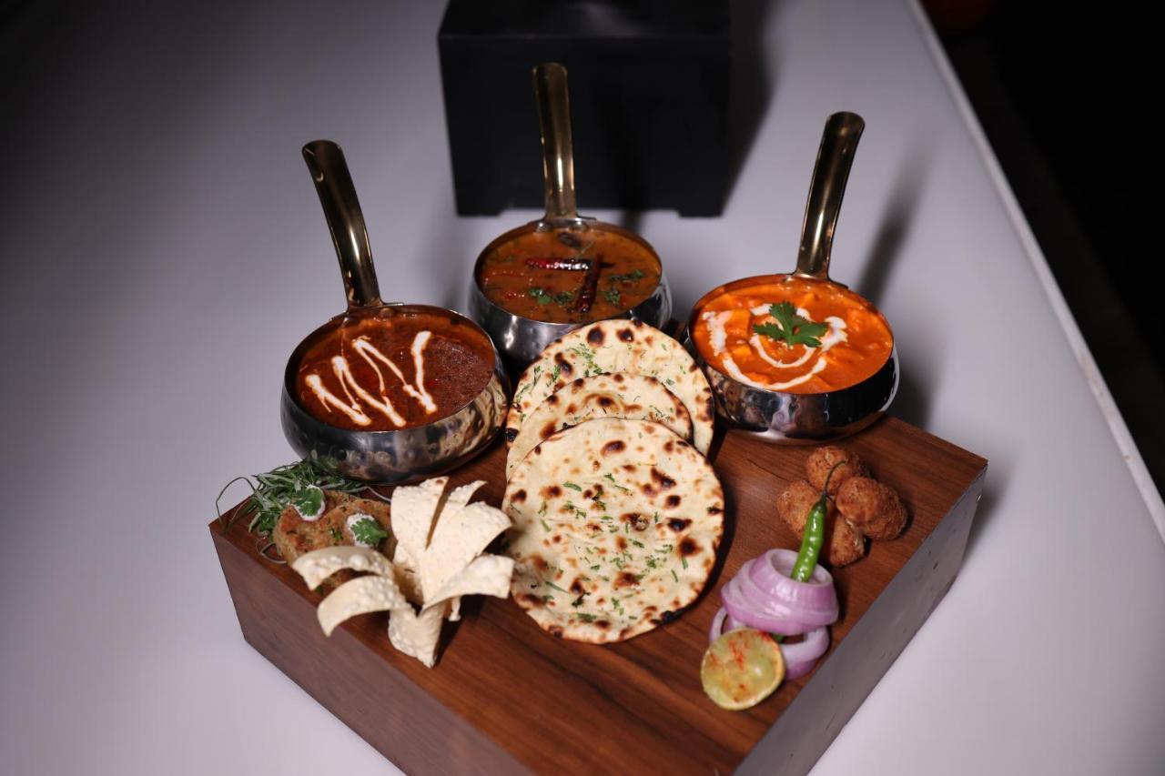 Pride Hotel Bhopal Dış mekan fotoğraf