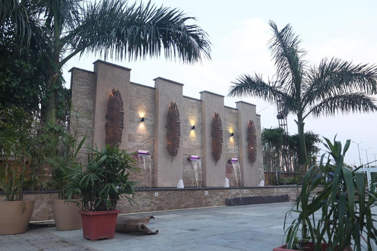 Pride Hotel Bhopal Dış mekan fotoğraf