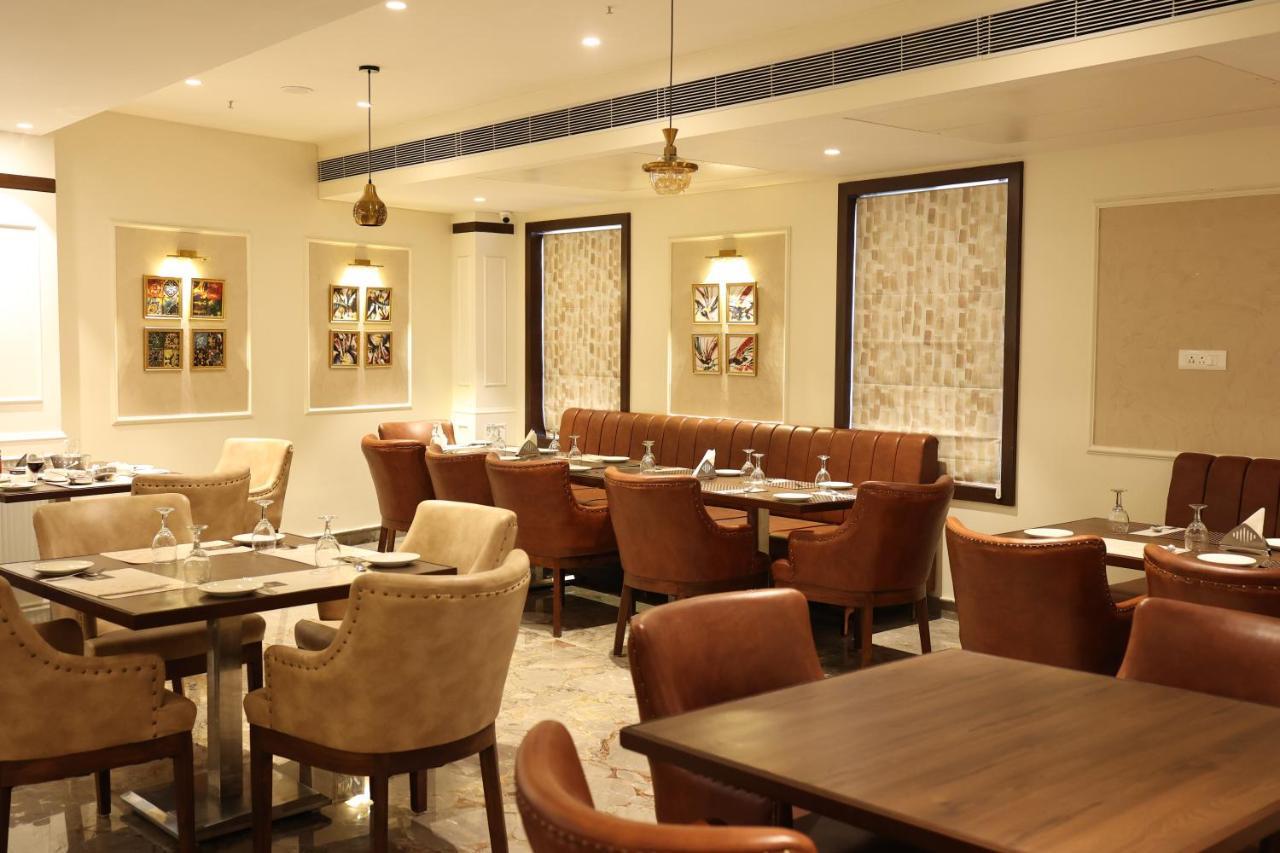 Pride Hotel Bhopal Dış mekan fotoğraf