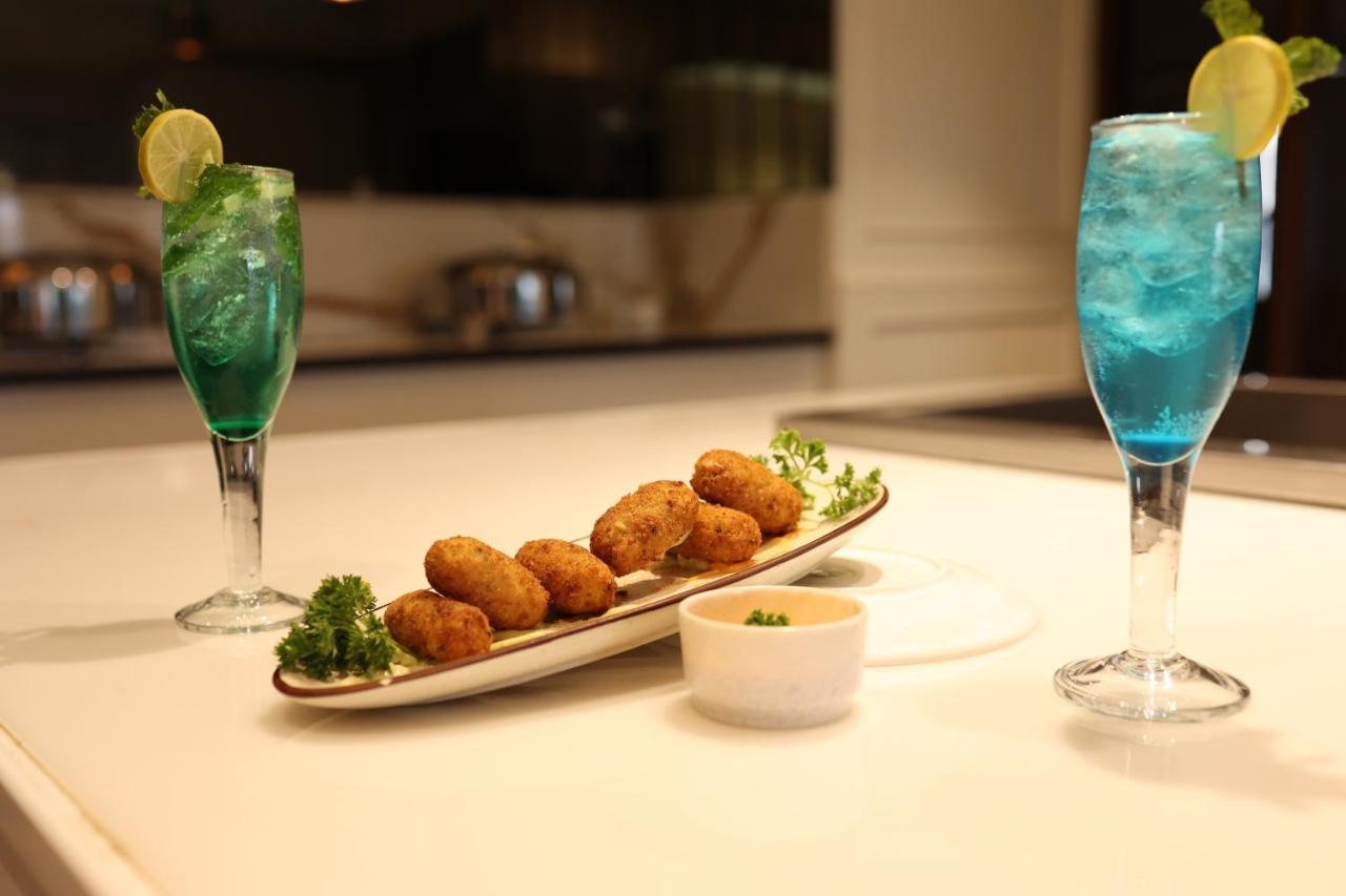 Pride Hotel Bhopal Dış mekan fotoğraf